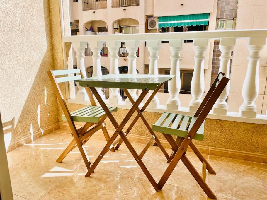 Charming Apartment Torrevieja Kültér fotó